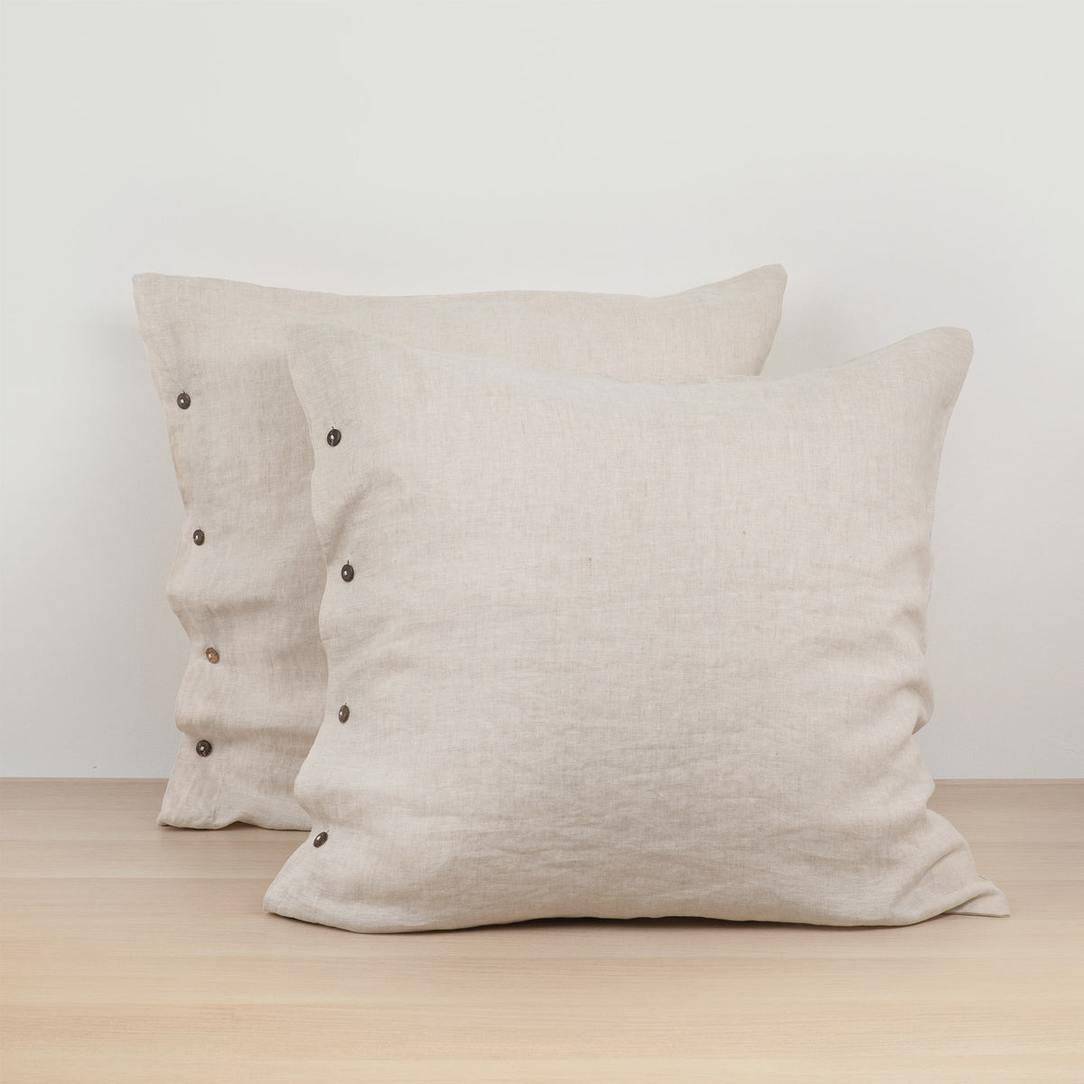 White linen best sale decorative pillows