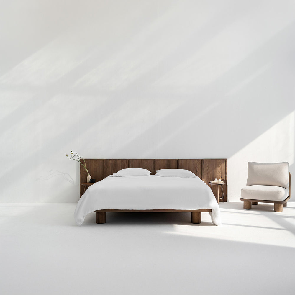 هيكل سرير «ماجو» مع لوح رأس «تولوم» من 6 قطع