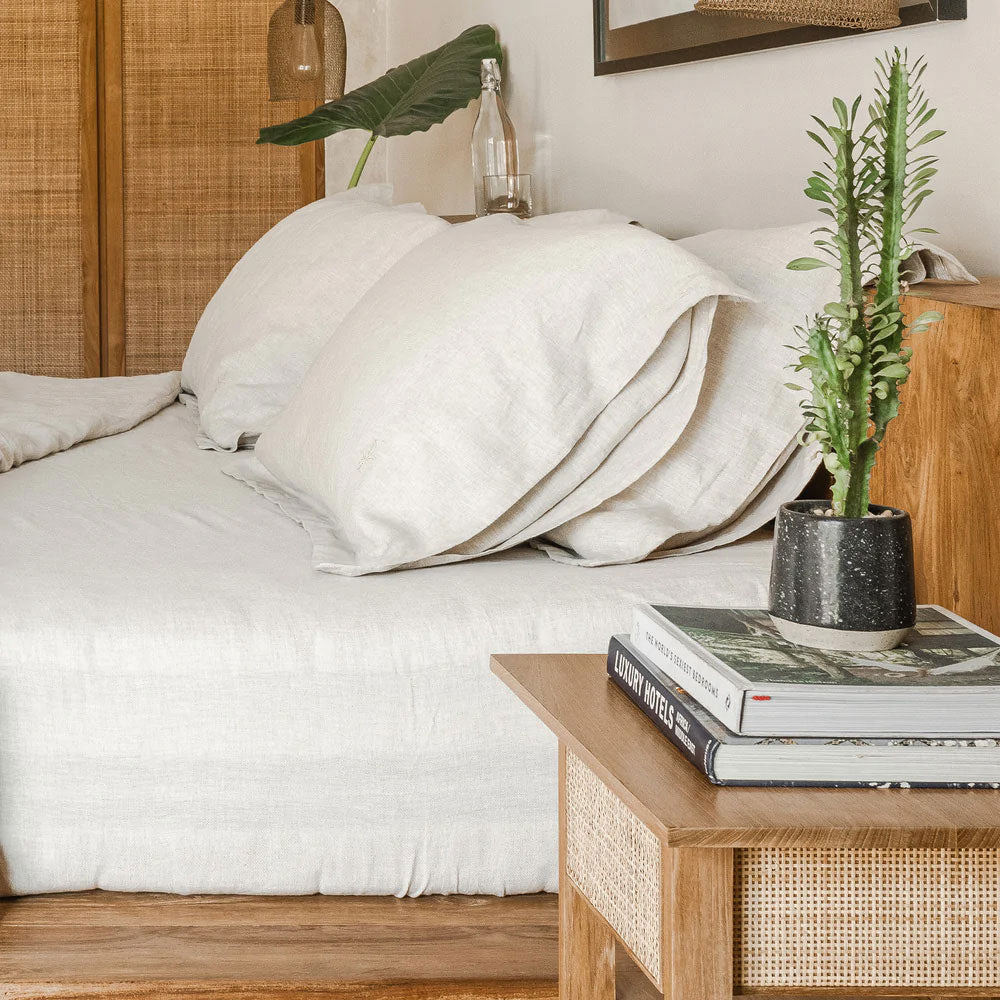 Queen size linen shop sheets